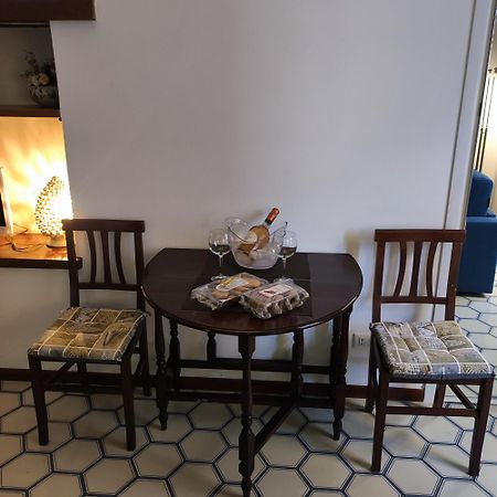 Casa Claudia ~ Rione Monti-Colosseo ローマ エクステリア 写真