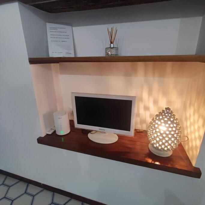 Casa Claudia ~ Rione Monti-Colosseo ローマ エクステリア 写真