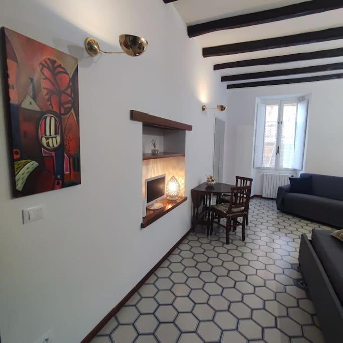 Casa Claudia ~ Rione Monti-Colosseo ローマ エクステリア 写真