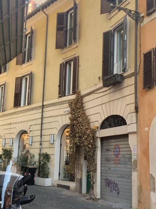 Casa Claudia ~ Rione Monti-Colosseo ローマ エクステリア 写真